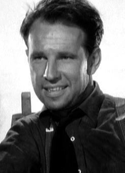 Hume Cronyn Hume Cronyn OC was a Canadian actor of stage and screen who