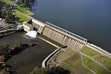 Hume Dam httpsuploadwikimediaorgwikipediacommonsthu