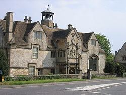 Hungerford Almshouses httpsuploadwikimediaorgwikipediacommonsthu