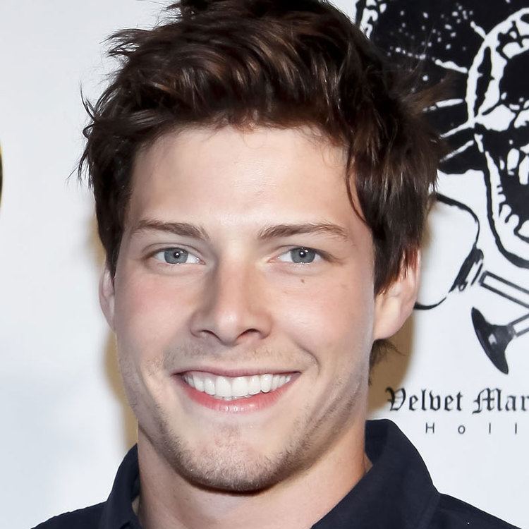 Hunter Parrish Hunter Parrish on Weeds Cancellation Rumors and Being