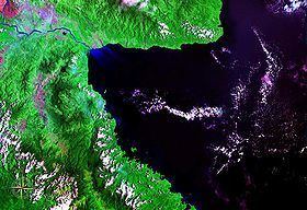 Huon Gulf httpsuploadwikimediaorgwikipediacommonsthu