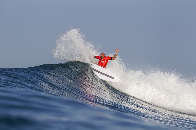 Hurley Pro at Trestles 2015 Fantastic waves open the 2015 Hurley Pro