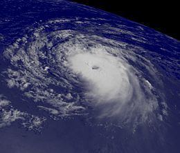 Hurricane Danielle (2004) httpsuploadwikimediaorgwikipediacommonsthu