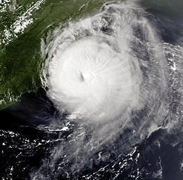 Hurricane Emily (1993) httpsuploadwikimediaorgwikipediacommonsthu