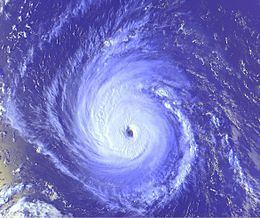 Hurricane Isaac (2000) httpsuploadwikimediaorgwikipediacommonsthu