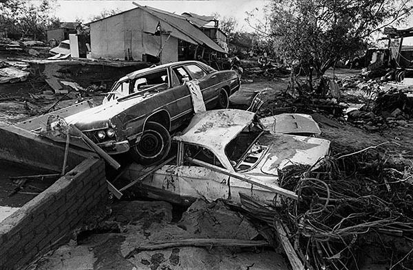 Hurricane Liza (1976) Hurricane Liza devastates La Paz Framework Photos and Video