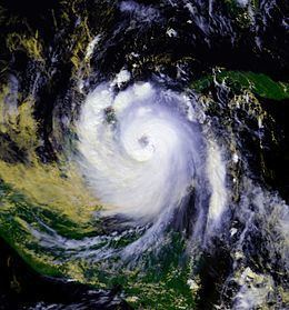 Hurricane Roxanne httpsuploadwikimediaorgwikipediacommonsthu