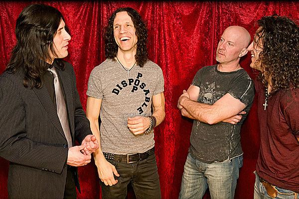 Hurtsmile Extreme39s Gary Cherone Says 39Hello I Must Be Going39 With New