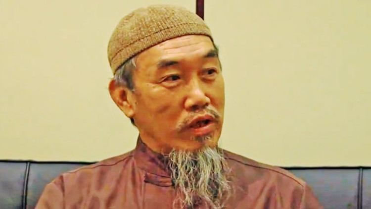 Hussein Ye Why a Former Buddhist then Christian accepted Islam TheDeenShow