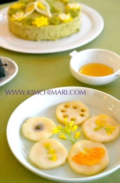 Hwajeon Fresh Flower Rice Pancake Hwajeon Kimchimari
