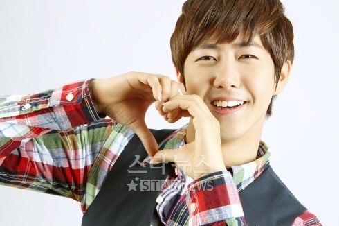 Hwang Kwanghee ZEAs Kwanghee is now a plastic surgery spokesmodel