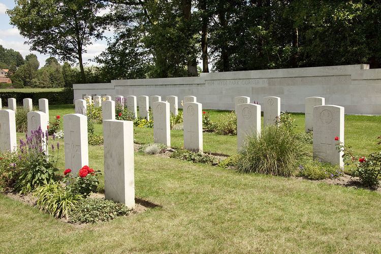 Hyde Park Corner (Royal Berks) Commonwealth War Graves Commission Cemetery