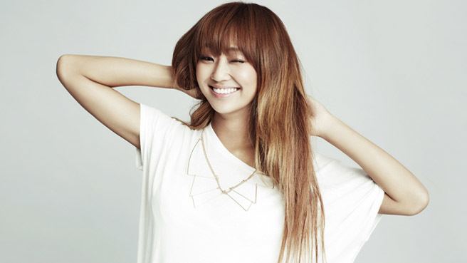 Hyolyn Hyolyn to become the first idol to appear on I Am A Singer