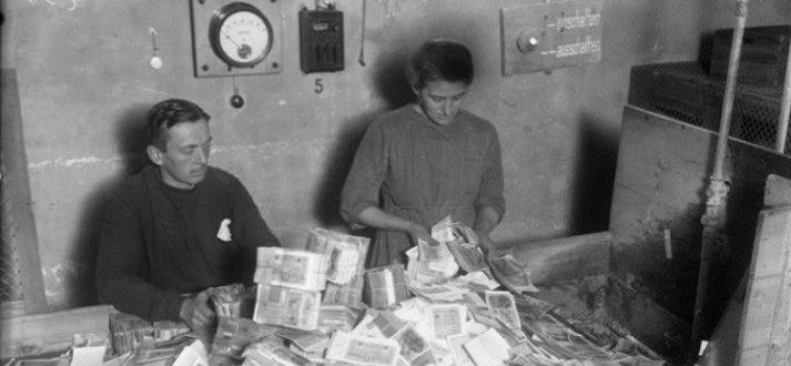 Hyperinflation in the Weimar Republic Hyperinflation in the Weimar Republic 19221923 Devastating