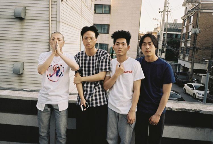 Hyukoh 1000 images about Hyukoh on Pinterest TVs Vogue magazine and