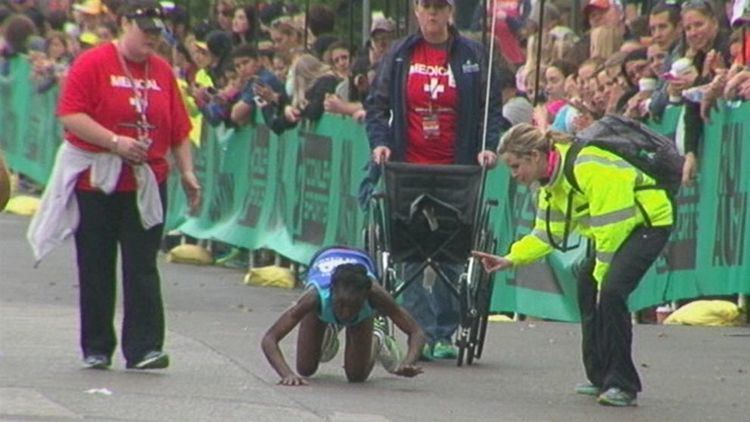 Hyvon Ngetich Why Doctors Say Crawling Across the Finish Line Isn39t a