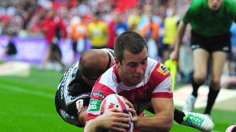 Iain Thornley Catalans Dragons have completed the signing of Hull KR centre Iain