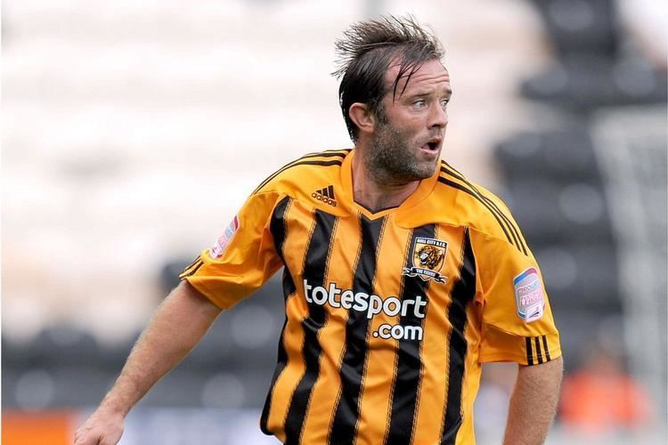 Ian Ashbee Ian Ashbee and Ben Burgess buck trend as former Hull players enjoy