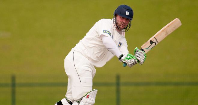 Injury forces former England allrounder Ian Blackwell to retire