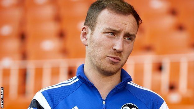 Ian Cathro BBC Sport Valencia Assistant manager Ian Cathro exits