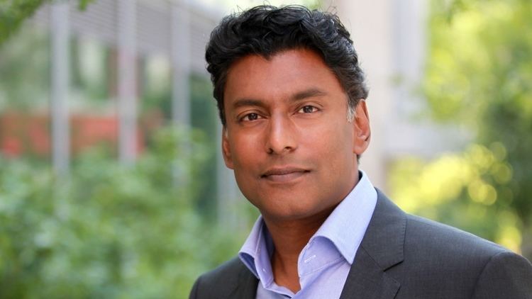 Ian Hanomansing Ian Hanomansing CBC News Latest Canada World Entertainment and