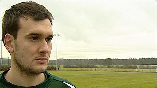 Ian Murray (footballer) BBC Sport Football Ian Murray agrees new contract