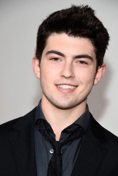 Ian Nelson (actor, born 1995) Ian Nelson Weight Height and Age
