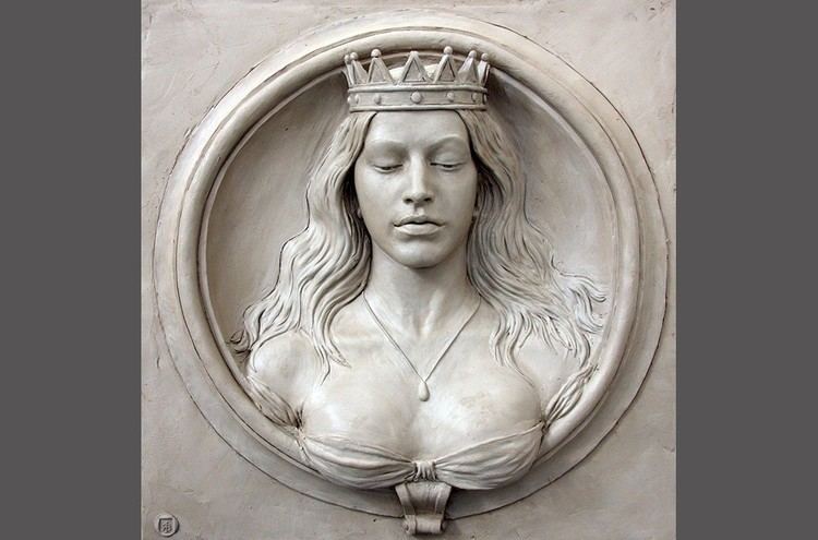 The Mercers' Maiden, a sculpture made by Ian Rank-Broadley.