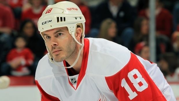 Ian White (ice hockey) Former NHL player Ian White charged with weapons offences