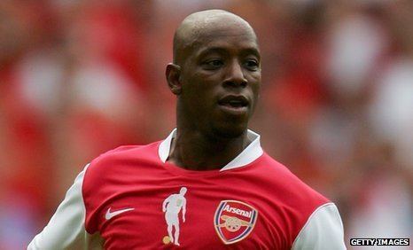 Ian Wright BBC Sport Ian Wright helps out MK Dons strikers