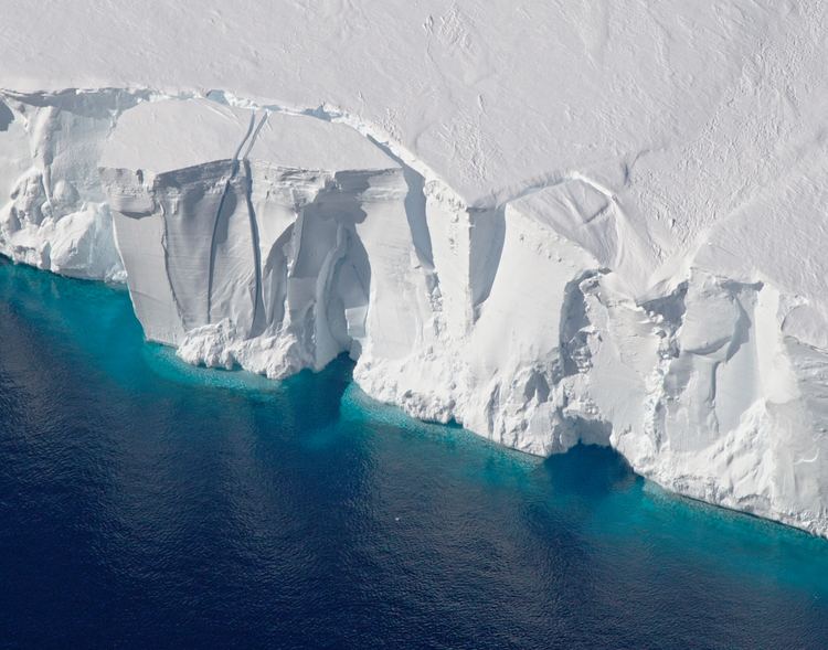 Ice shelf NASA Study Shows Antarctica39s Larsen B Ice Shelf Nearing Its Final