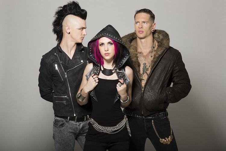 Icon for Hire Tooth amp Nail Artist Icon For Hire