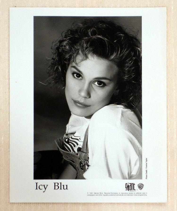 Icy Blu Icy Blu Giant Records Promotional Photo Voluptuous Vinyl Records