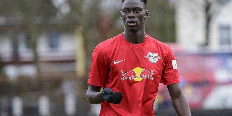 Idrissa Touré Idrissa Tour bleibt bis 2019 RB Leipzig verlngert mit Toptalent
