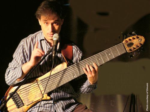 Igor Saavedra Igor Saavedra Bass Guitar magazine