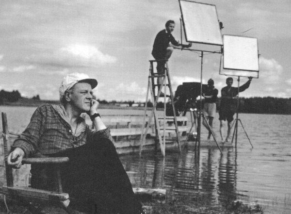 Ihmiset suviyossa (film) movie scenes File Ihmiset suviyossa valentin vaala eino heino 1948 jpg