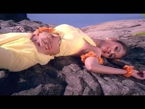 Ilakkangal Sharathe malayalam song Ilakkangal YouTube