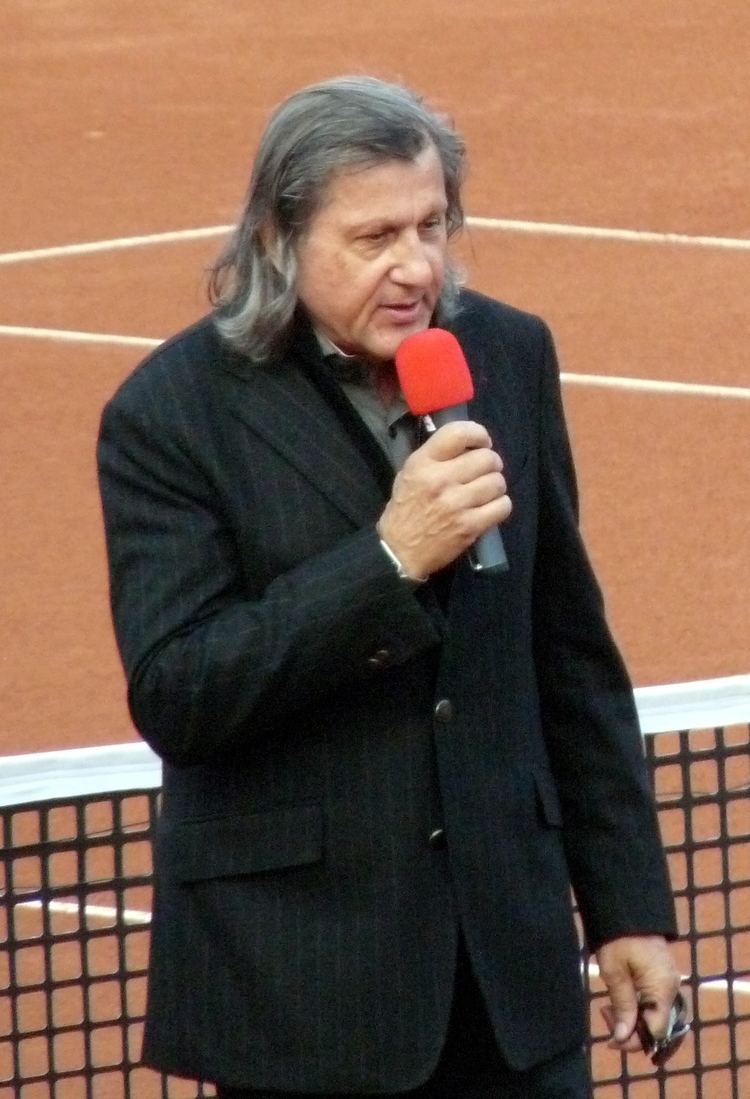 Ilie Năstase httpsuploadwikimediaorgwikipediacommonsbb