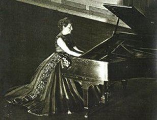 Ilona Kabos Ilona Kabos Piano Short Biography