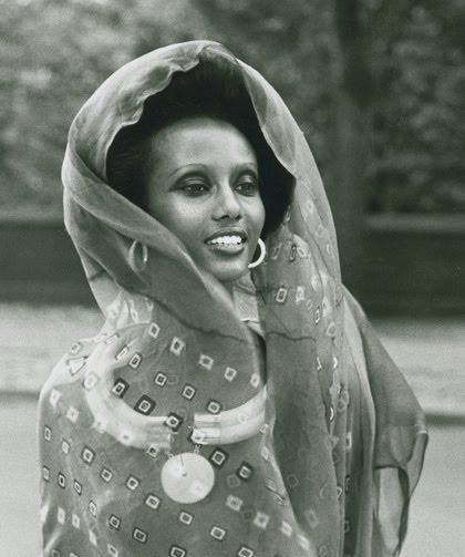 Iman (model) Somali fashion model actress and entrepreneur Iman elegance