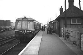 Immingham Dock railway station httpsuploadwikimediaorgwikipediacommonsthu