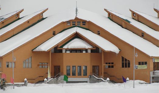 Indian Institute of Skiing and Mountaineering Indian Institute of Skiing and Mountaineering Gulmarg