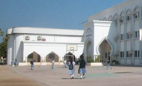 Indian School, Darsait