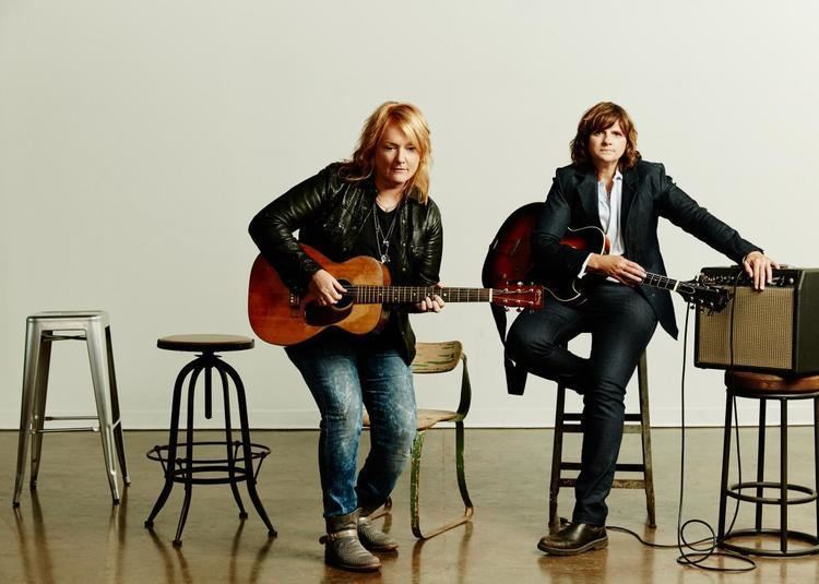 Indigo Girls Indigo Girl Amy Ray on appearing on Transparent