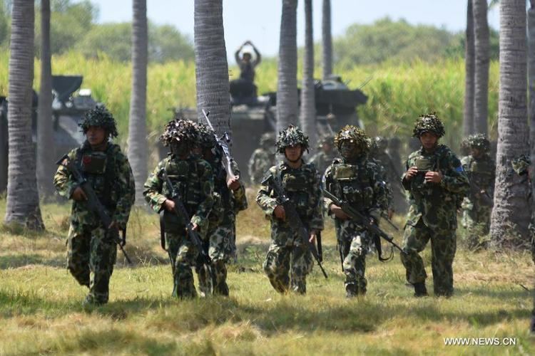 Indonesian Marine Corps Indonesian Marine Corps members train with US counterparts