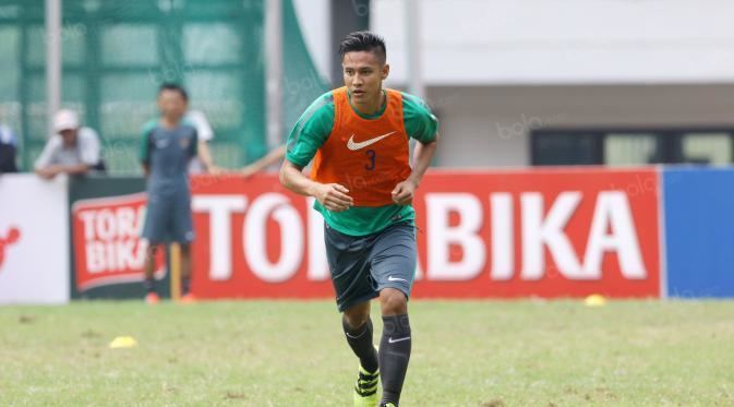 Indra Kahfi Cerita Indra Kahfi dan Andritany Jadi Musuh saat Main PS Indonesia