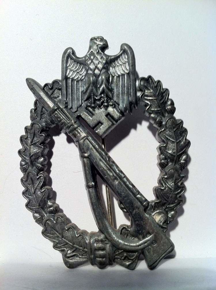 Infantry Assault Badge Infantry Assault Badge Infanterie Sturmabzeichen real or fake