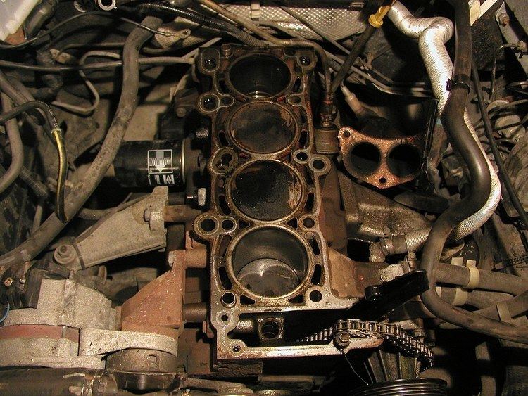 Inline-four engine