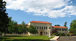 Inlow Hall (Eastern Oregon University) httpsuploadwikimediaorgwikipediacommonsthu