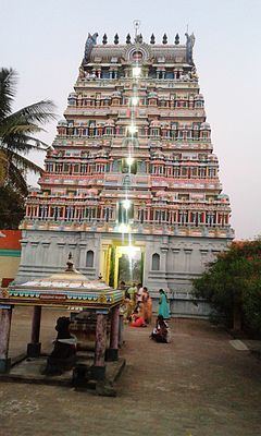 Innambur Ezhutharinathar Temple httpsuploadwikimediaorgwikipediacommonsthu